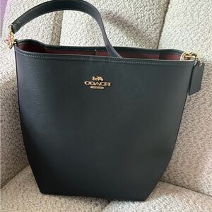 *****Coach***** Black Leather Shoulder Bag with Gold Accents